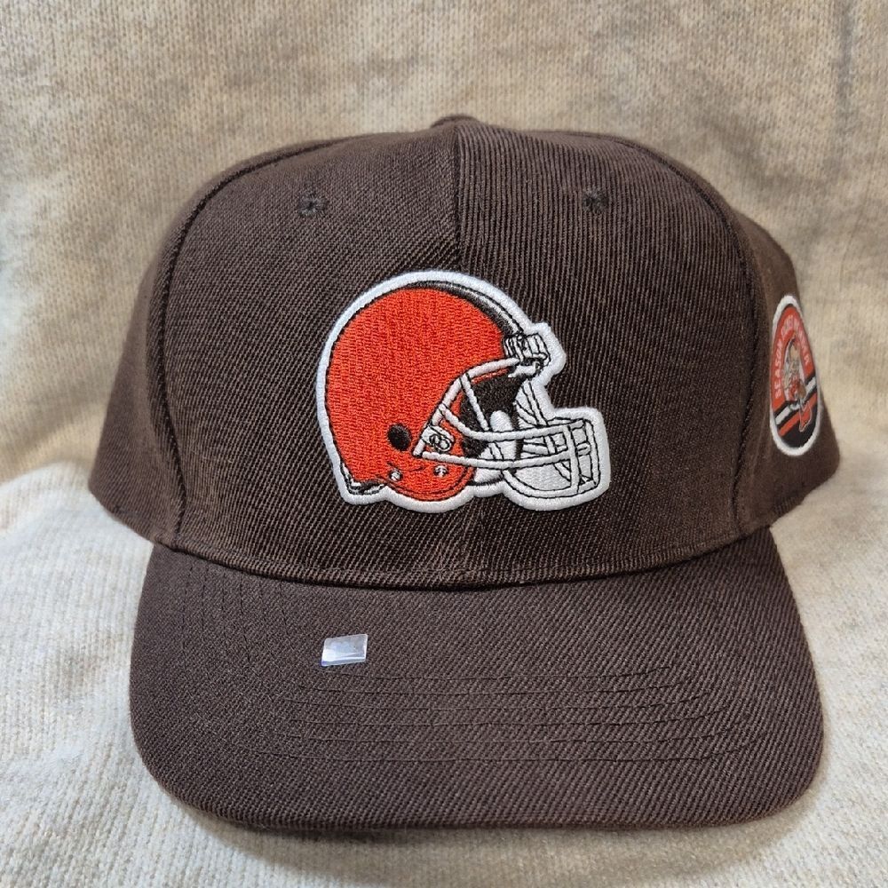 Cleveland Browns Season Ticket Member Sliderback Hat - New